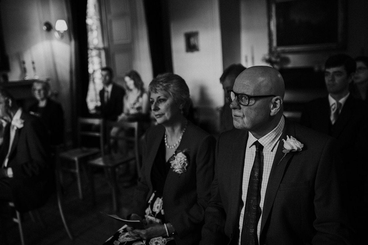 emotional wedding photos